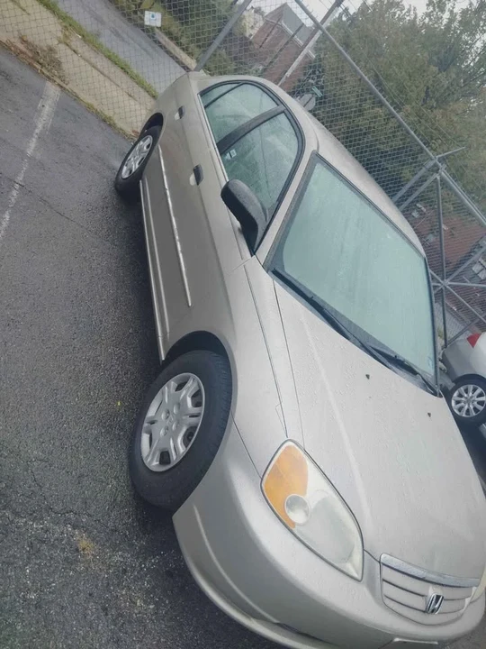 2003 Honda Civic 7th Gen - Image 9 of 13