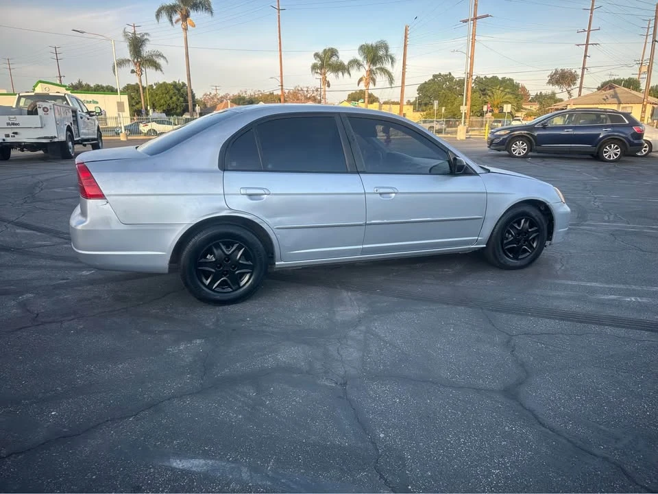 2003 Honda Civic 7th Gen - Image 3 of 8