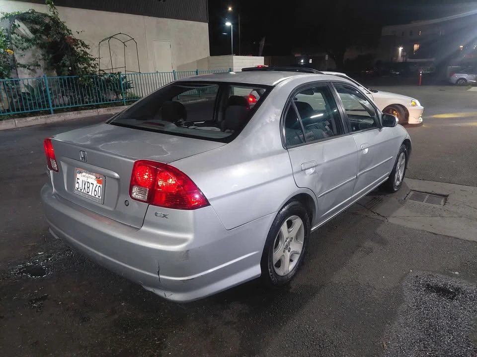 2003 Honda Civic 7th Gen - Image 9 of 12