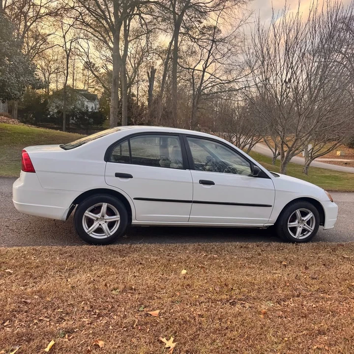 2003 Honda Civic 7th Gen - Image 3 of 6