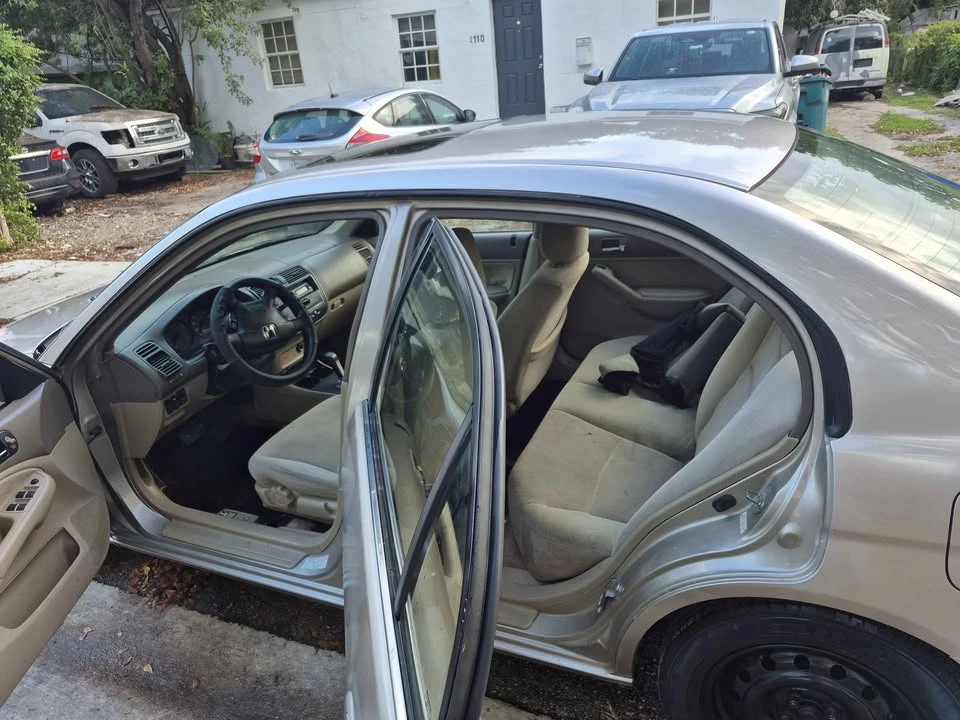 2003 Honda Civic 7th Gen - Image 5 of 6
