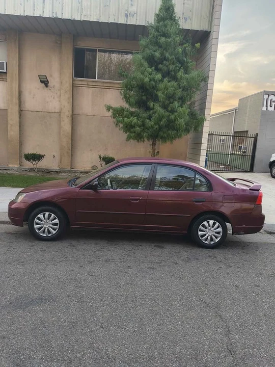 2003 Honda Civic 7th Gen - Image 2 of 12
