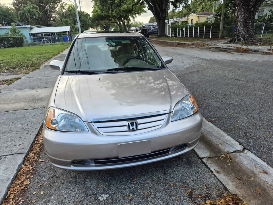 2003 Honda Civic 7th Gen - Image 2 of 6
