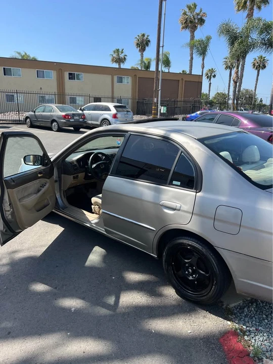 2003 Honda Civic 7th Gen - Image 10 of 13