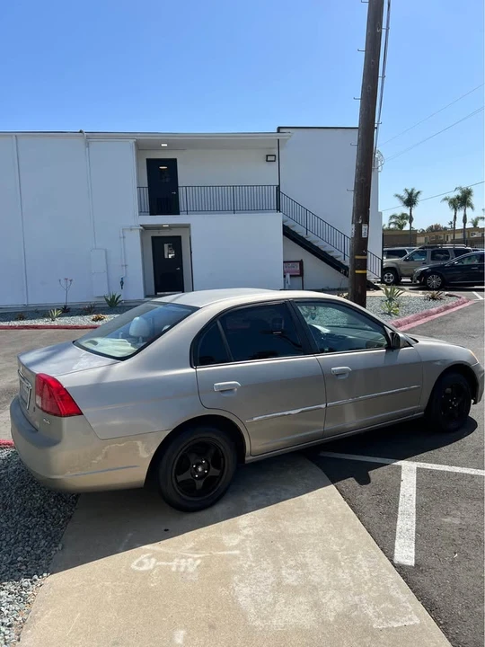 2003 Honda Civic 7th Gen - Image 2 of 13