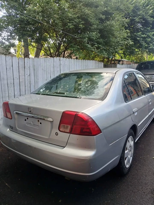 2003 Honda Civic 7th Gen - Image 5 of 9