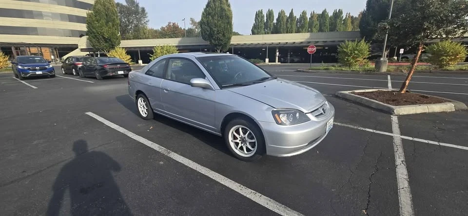 2003 Honda Civic 7th Gen - Image 2 of 9