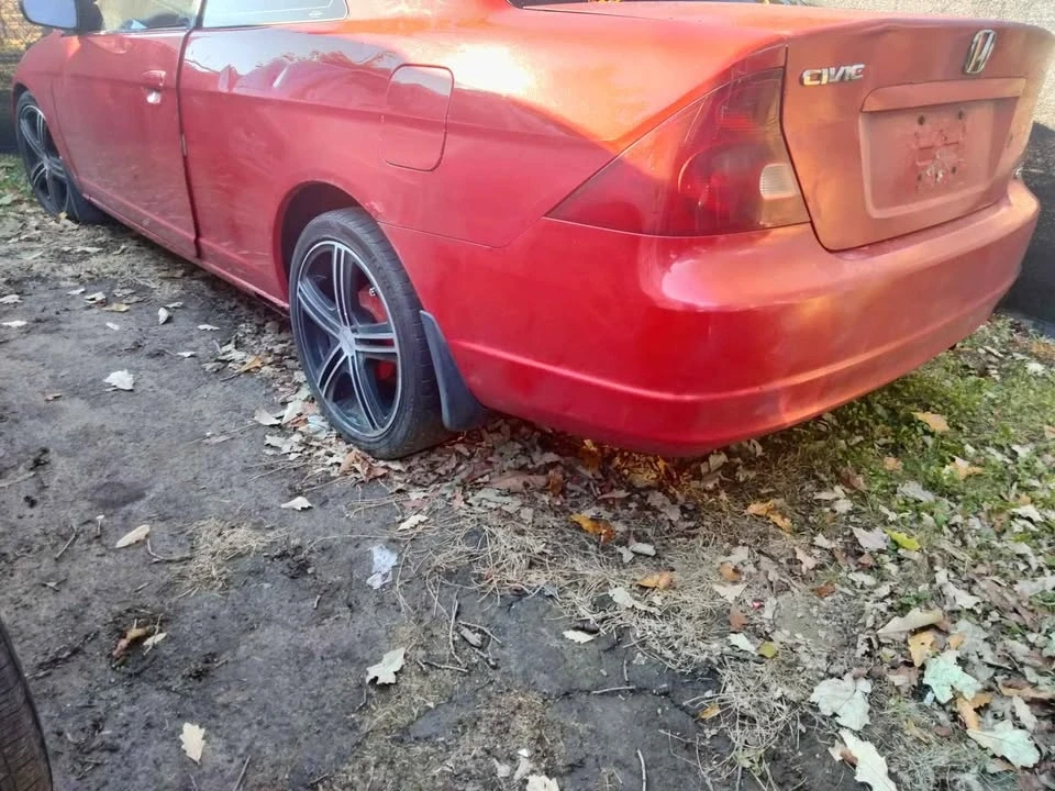 2003 Honda Civic 7th Gen - Image 3 of 9