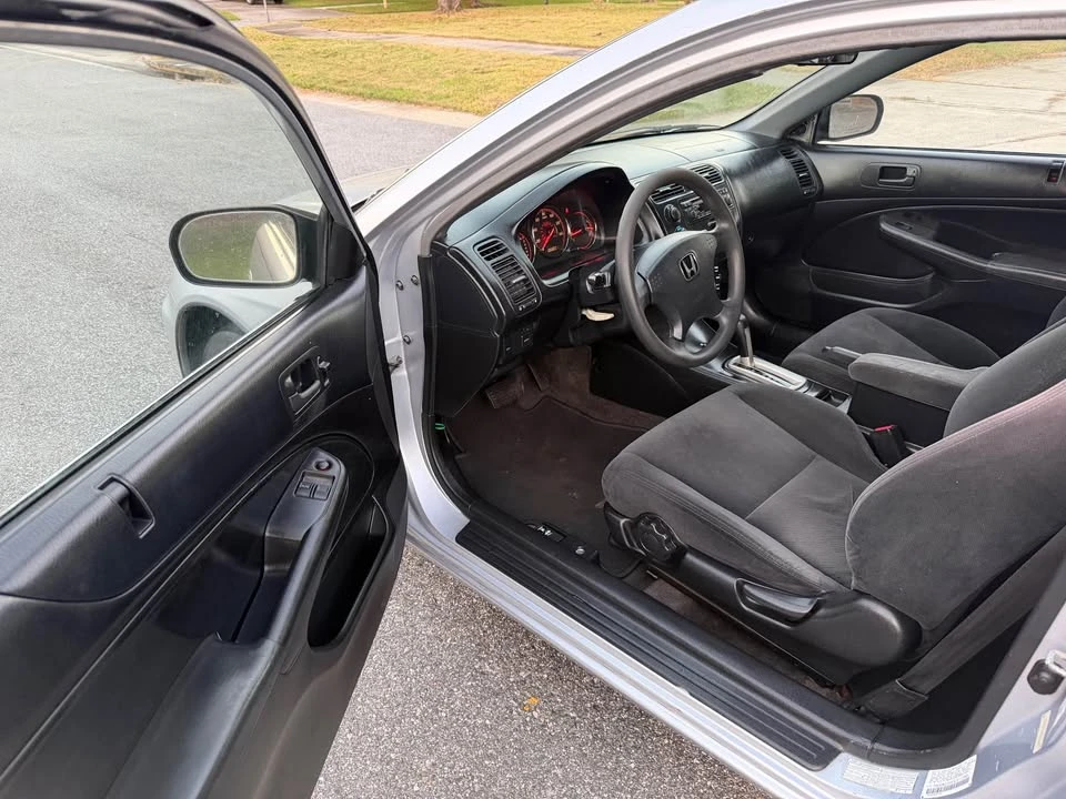 2003 Honda Civic 7th Gen - Image 6 of 12