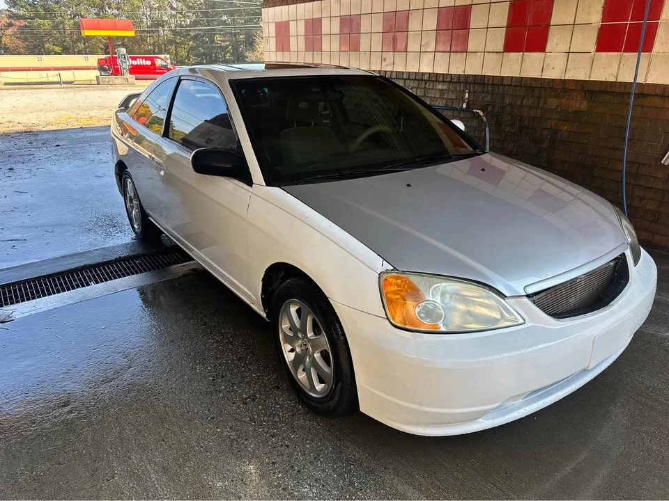 2003 Honda Civic 7th Gen - Image 2 of 9