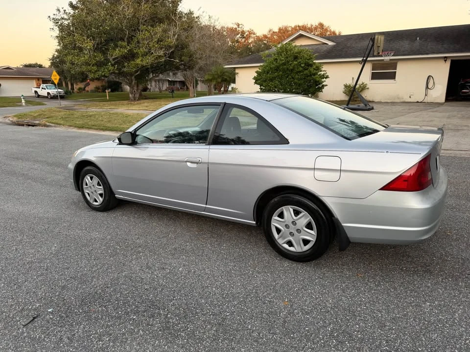 2003 Honda Civic 7th Gen - Image 5 of 12