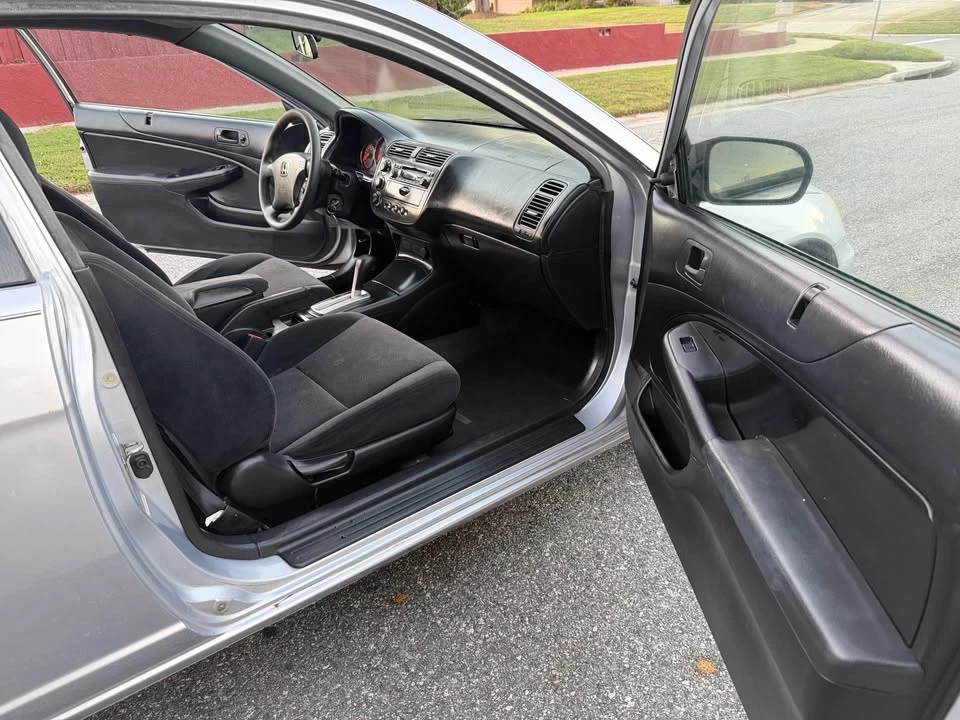 2003 Honda Civic 7th Gen - Image 7 of 12