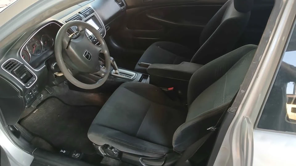 2003 Honda Civic 7th Gen - Image 2 of 8