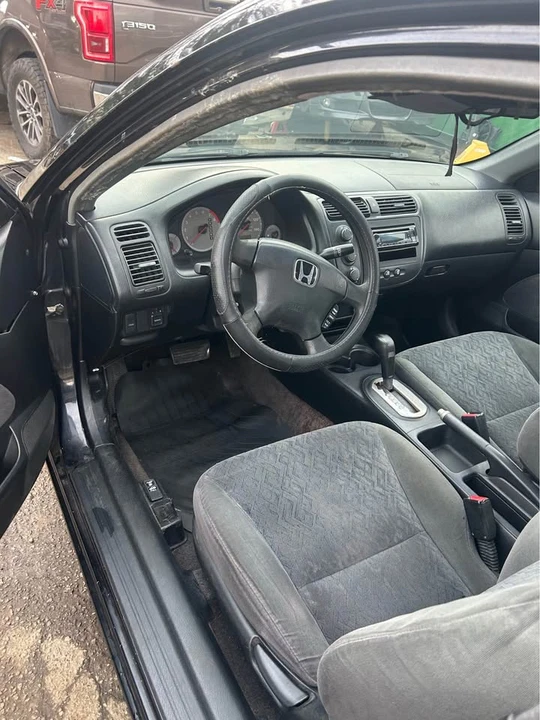 2003 Honda Civic 7th Gen - Image 3 of 9