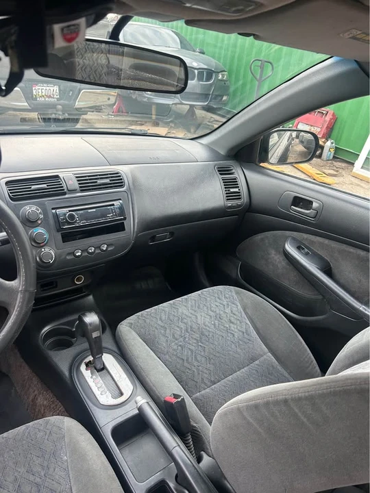 2003 Honda Civic 7th Gen - Image 8 of 9