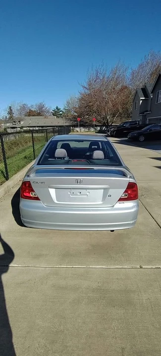 2003 Honda Civic 7th Gen - Image 4 of 13