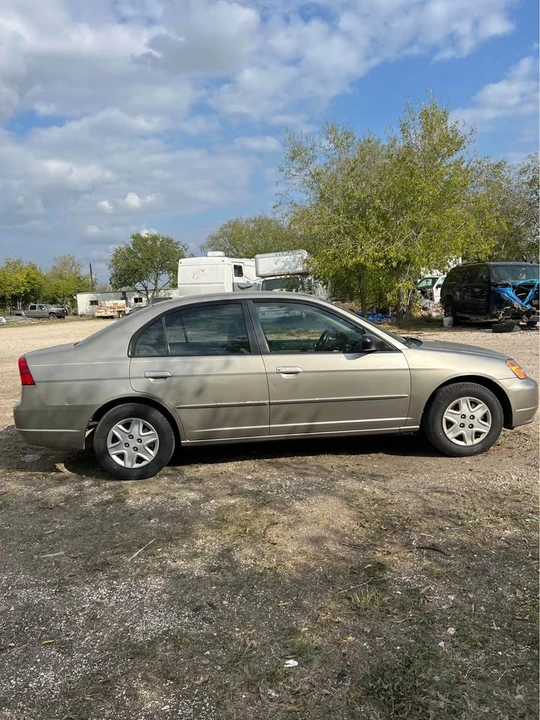 2003 Honda Civic 7th Gen - Image 3 of 10