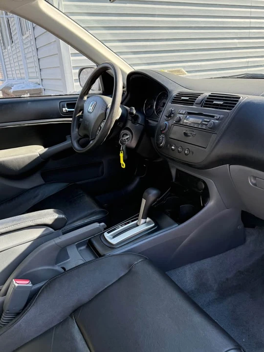 2003 Honda Civic 7th Gen - Image 10 of 13