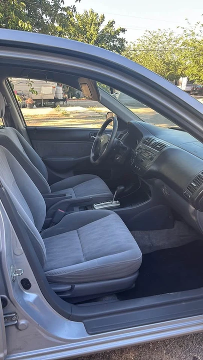 2003 Honda Civic 7th Gen - Image 6 of 12