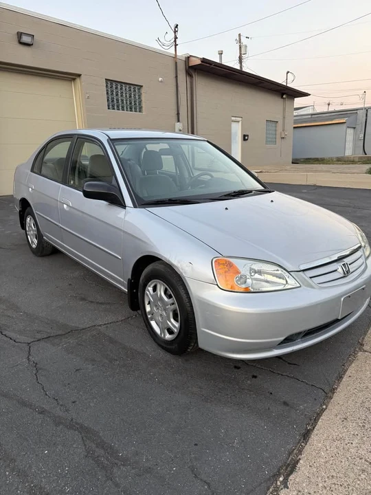 2003 Honda Civic 7th Gen - Image 2 of 15