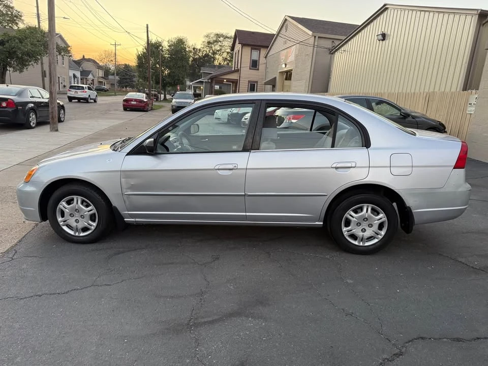 2003 Honda Civic 7th Gen - Image 7 of 15