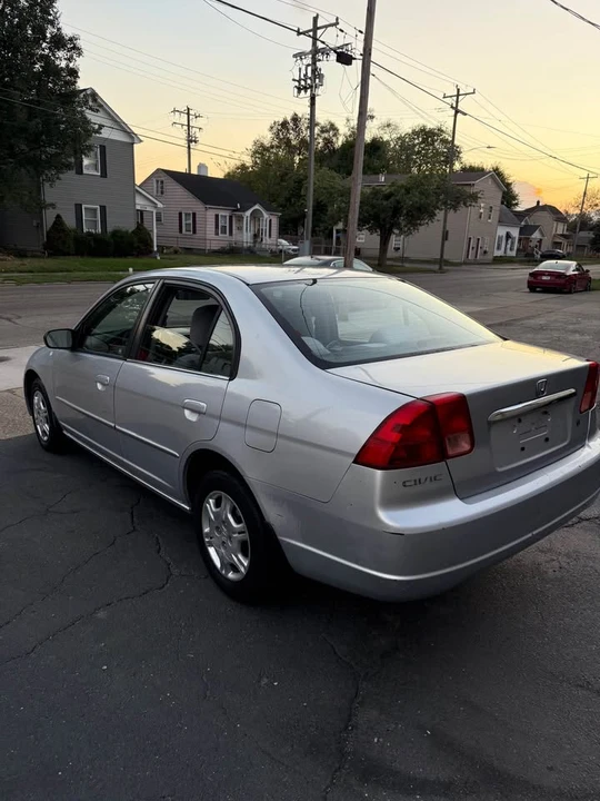 2003 Honda Civic 7th Gen - Image 8 of 15