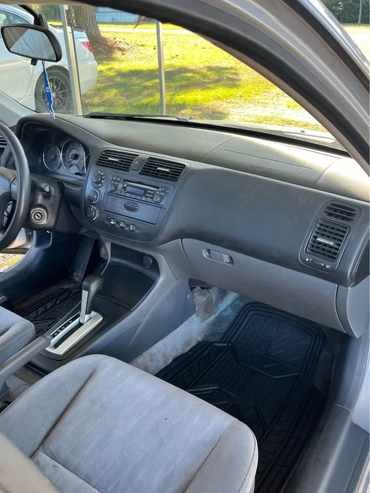 2003 Honda Civic 7th Gen - Image 6 of 8