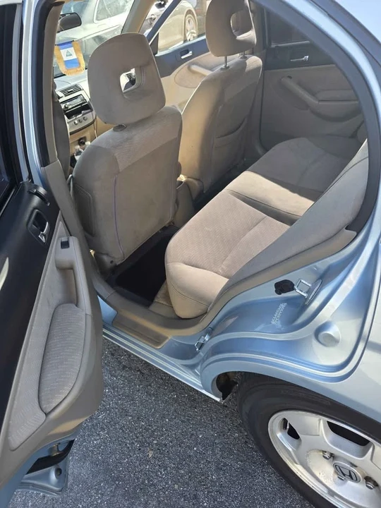 2003 Honda Civic 7th Gen - Image 3 of 11