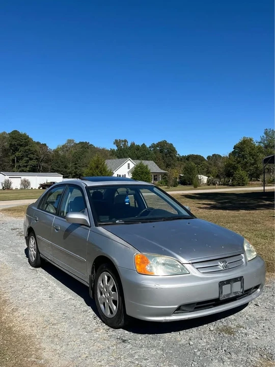 2003 Honda Civic 7th Gen - Image 2 of 8
