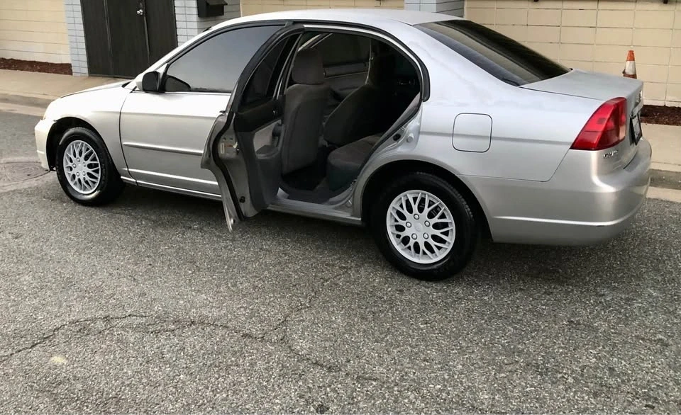 2003 Honda Civic 7th Gen - Image 6 of 7