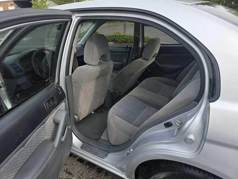 2003 Honda Civic 7th Gen - Image 4 of 7