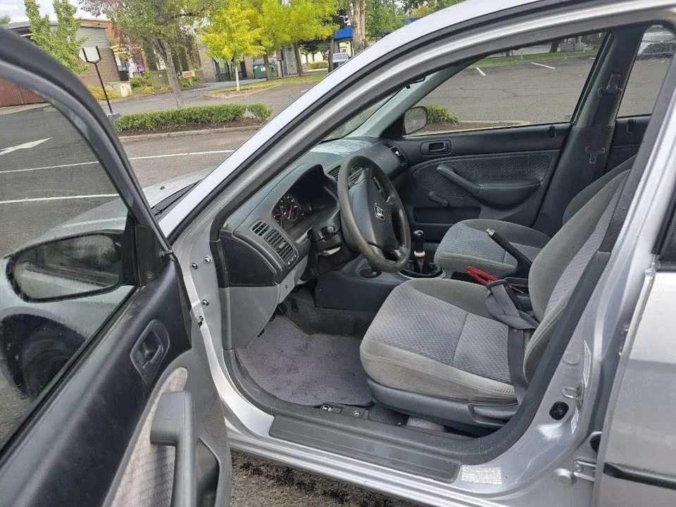 2003 Honda Civic 7th Gen - Image 3 of 7
