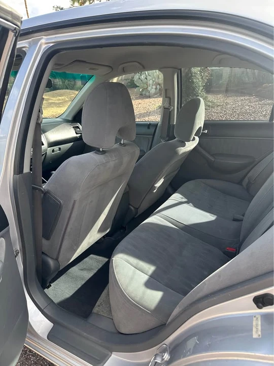 2003 Honda Civic 7th Gen - Image 9 of 17