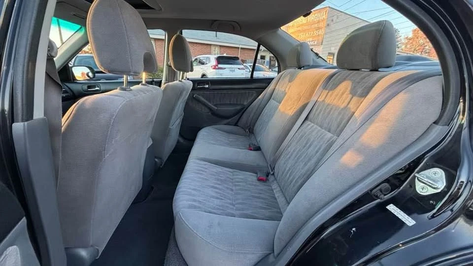 2003 Honda Civic 7th Gen - Image 13 of 18