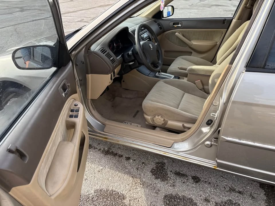 2003 Honda Civic 7th Gen - Image 5 of 15