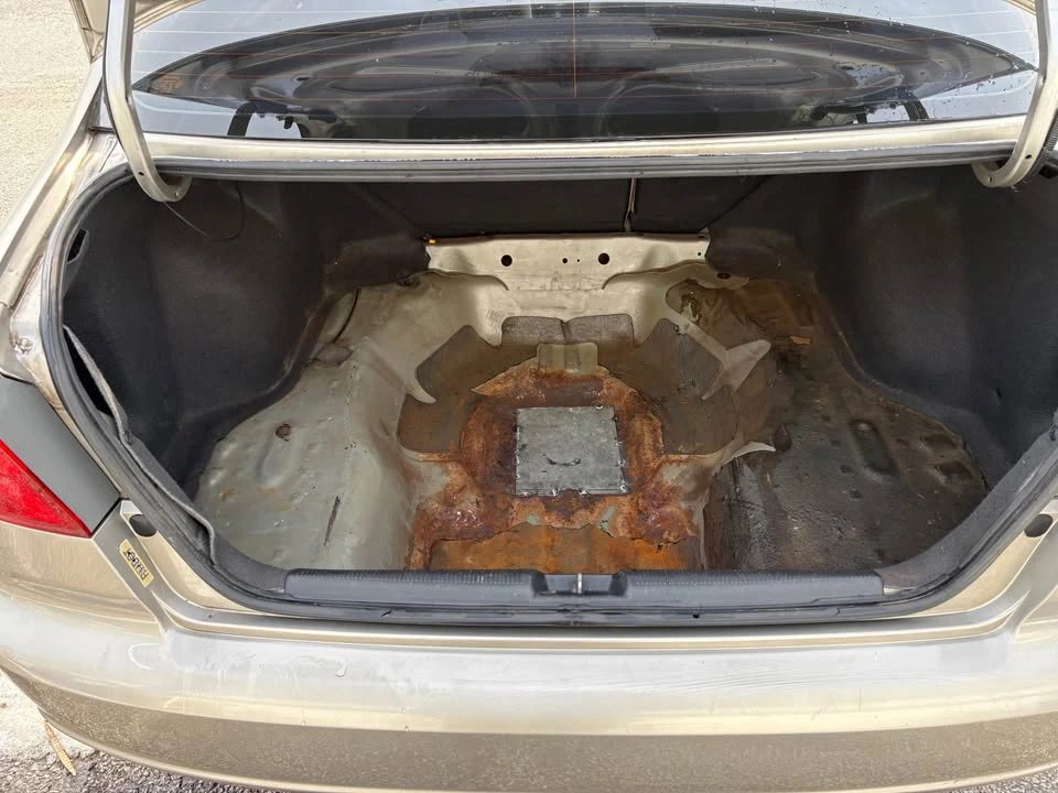 2003 Honda Civic 7th Gen - Image 11 of 15