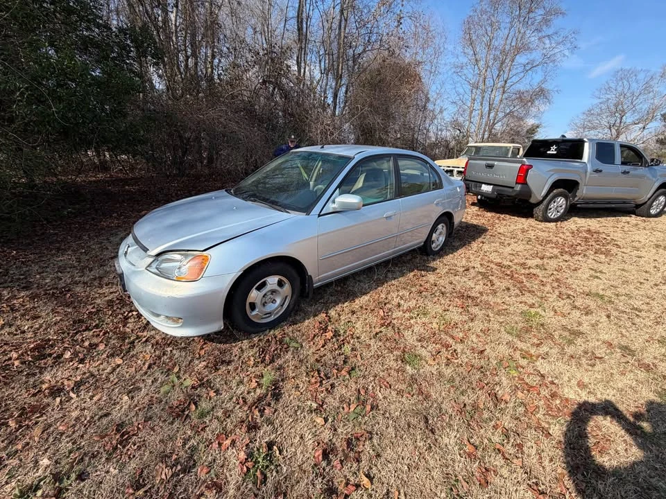 2003 Honda Civic 7th Gen - Image 3 of 11
