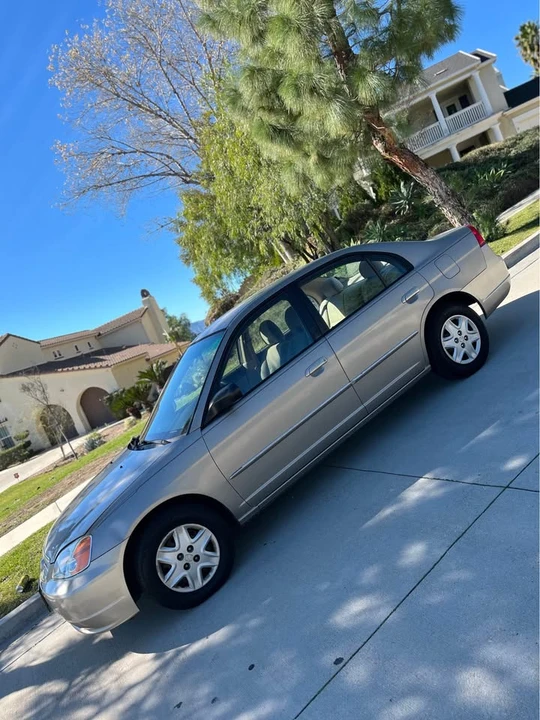 2003 Honda Civic 7th Gen - Image 2 of 6