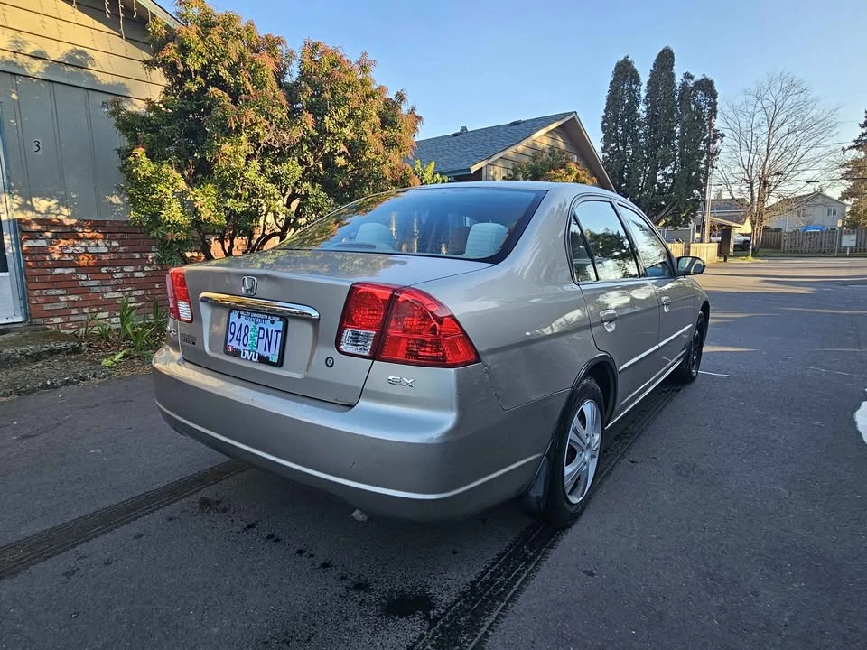 2003 Honda Civic 7th Gen - Image 2 of 8