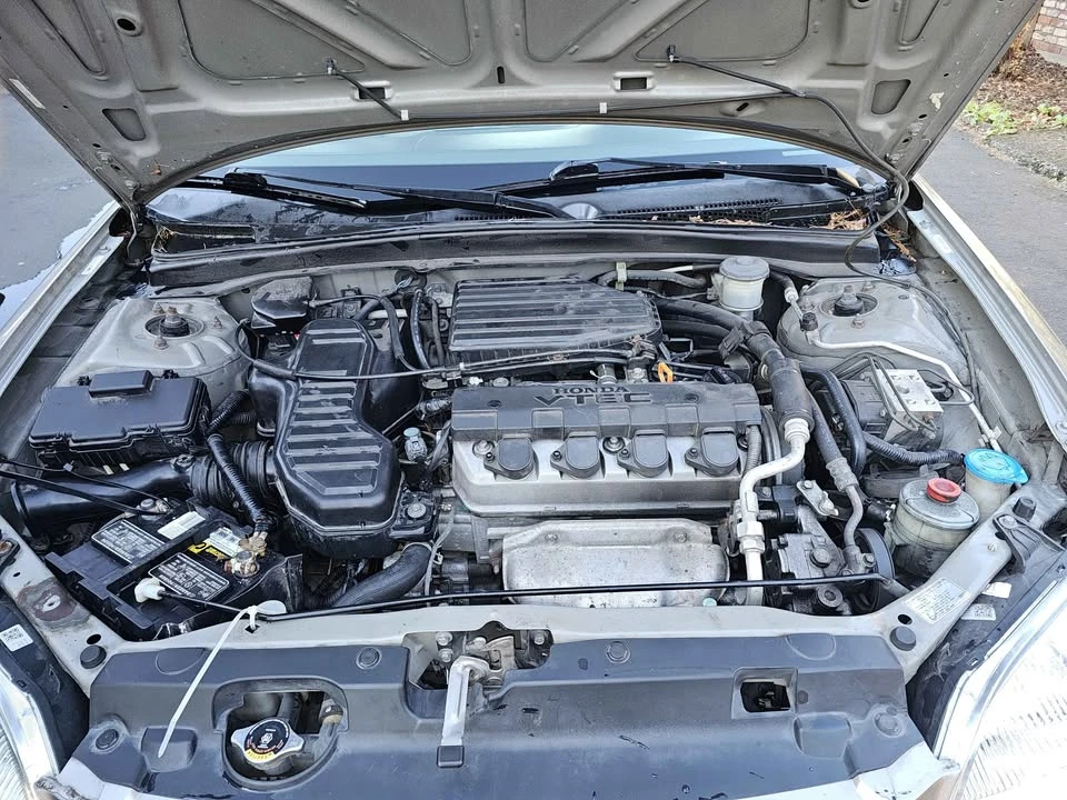 2003 Honda Civic 7th Gen - Image 4 of 8