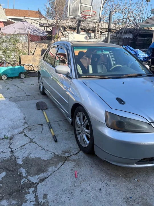 2003 Honda Civic 7th Gen - Image 3 of 7