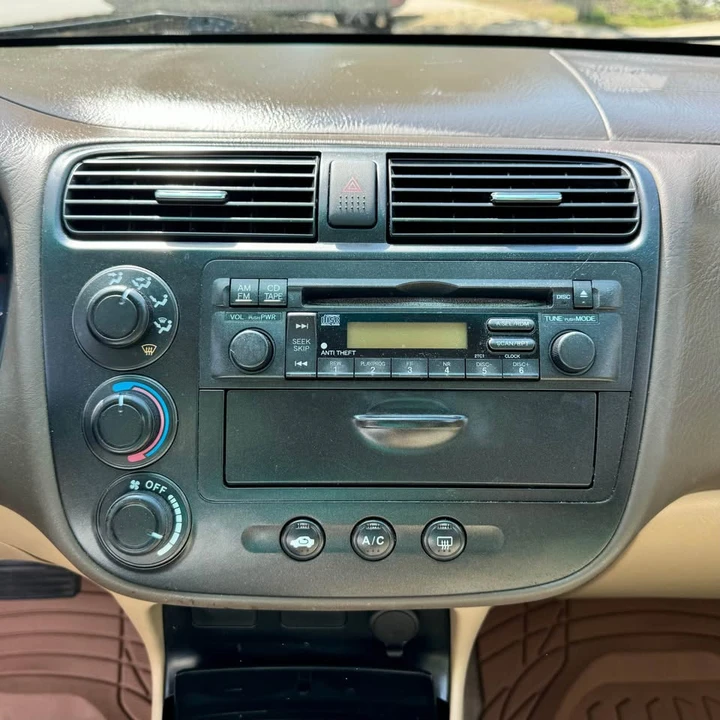 2003 Honda Civic 7th Gen - Image 12 of 19