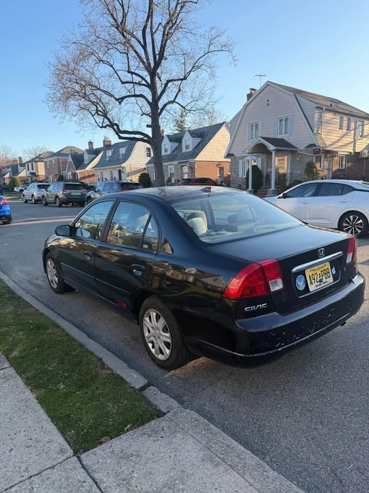 2003 Honda Civic 7th Gen - Image 5 of 10