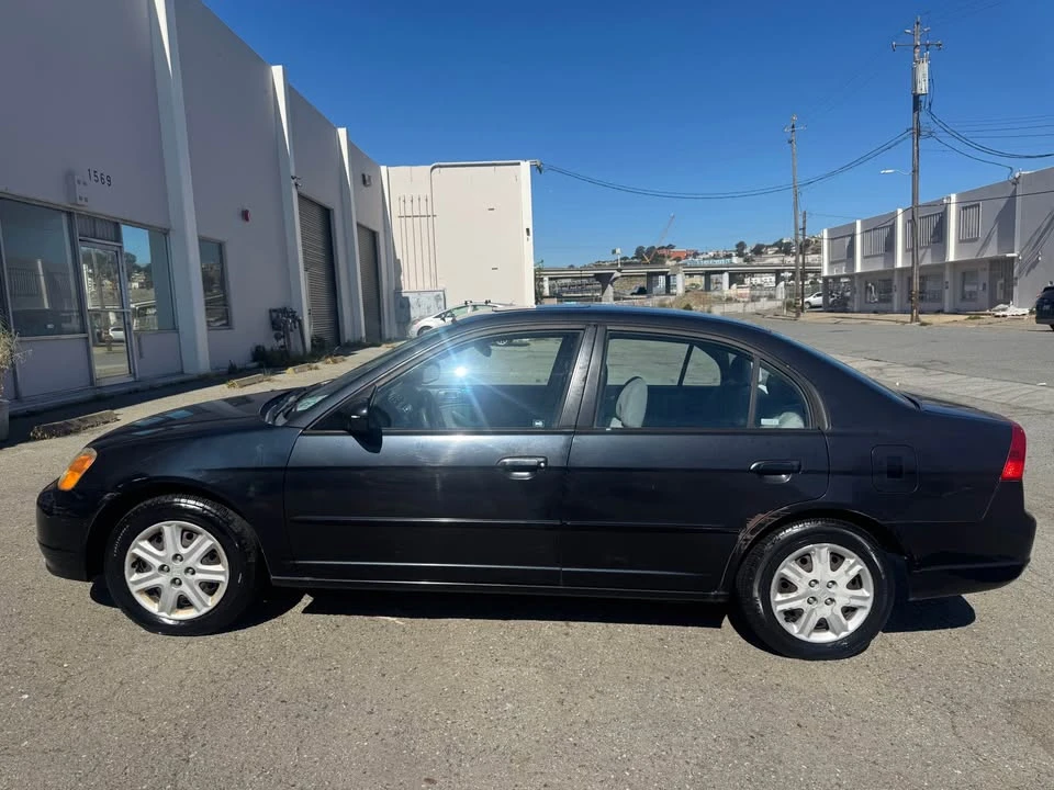 2003 Honda Civic 7th Gen - Image 2 of 13