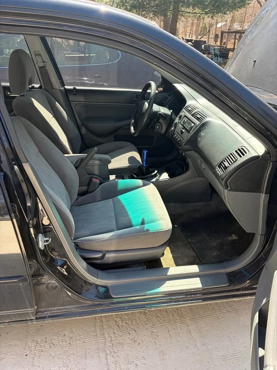 2003 Honda Civic 7th Gen - Image 9 of 16