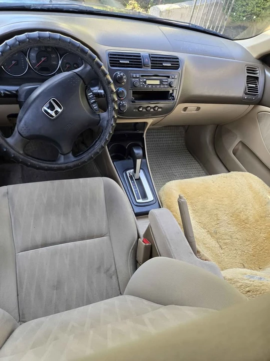 2003 Honda Civic 7th Gen - Image 9 of 12