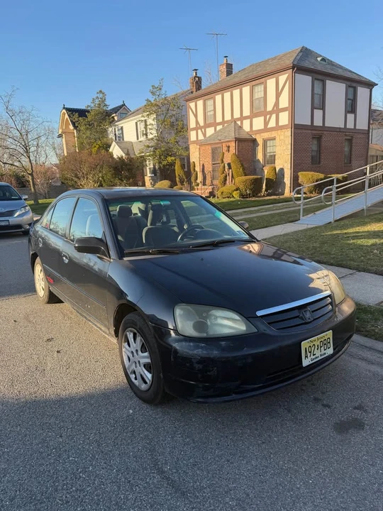 2003 Honda Civic 7th Gen - Image 2 of 10