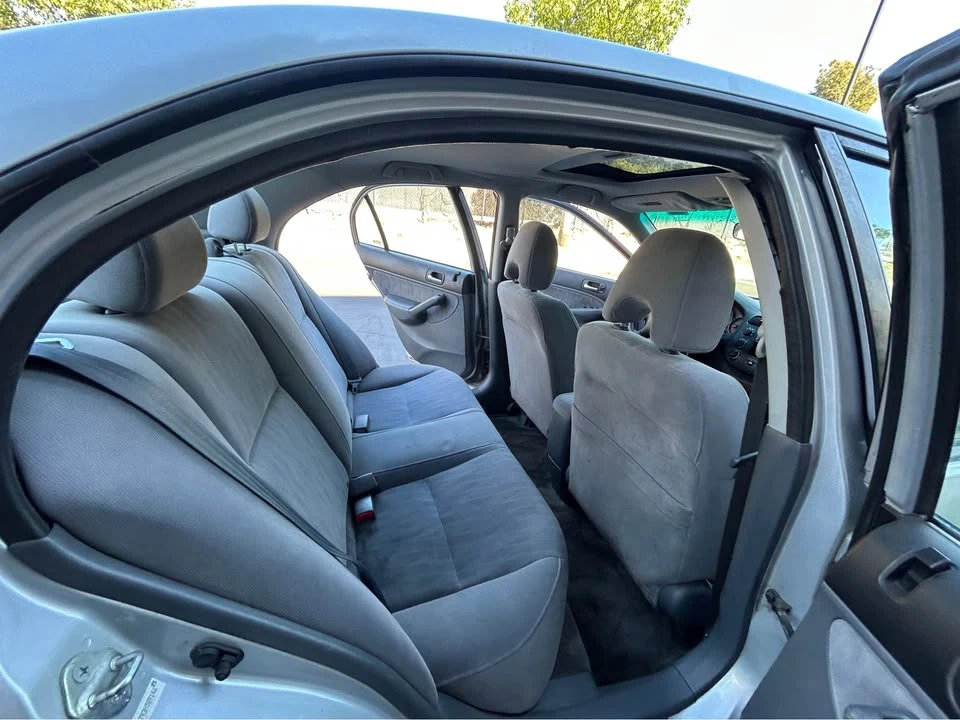 2003 Honda Civic 7th Gen - Image 11 of 16