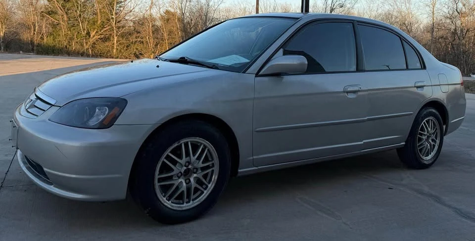 2003 Honda Civic 7th Gen - Image 4 of 9