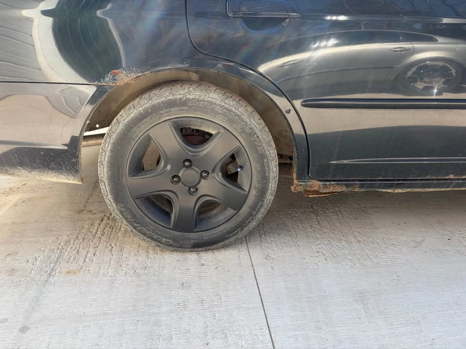 2003 Honda Civic 7th Gen - Image 5 of 16